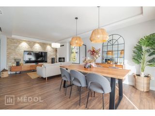 Flat  Avenida josep pla 7. Exclusivo dúplex con impresionantes terrazas y piscina comunitar