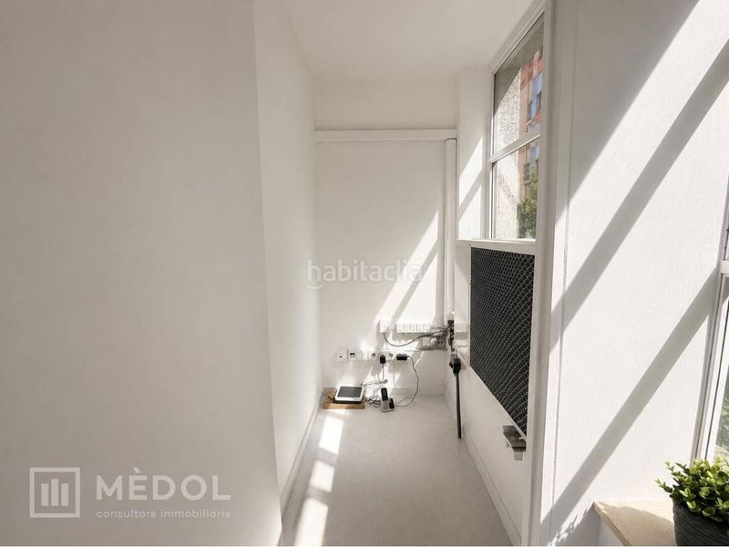Foto ba9b97a4-c16d-4d16-96d2-8013f0dafeff. Lloguer local comercial a Eixample Tarragona