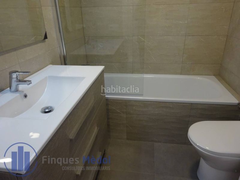 Foto 3d97c0cd-47c4-4505-b761-4ddeedbbc6d7. Lloguer àtic amb calefacció a Eixample Tarragona