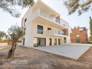Duplex  Via augusta 121. Exclusivo dúplex con más de 300 m de espacios exteriores en resi