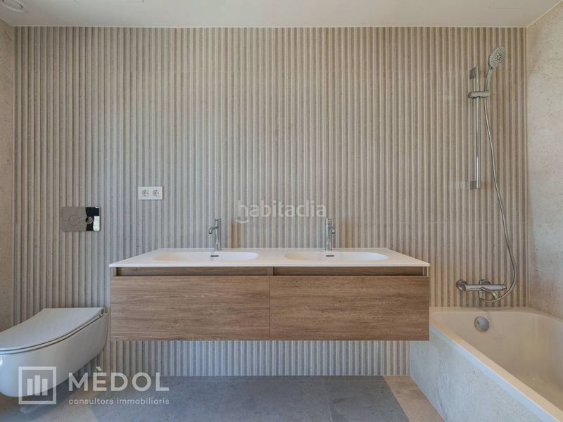 Foto db54d613-0169-43c4-8794-68c7345904f6. Àtic amb calefacció aparcament piscina a Llevant Tarragona