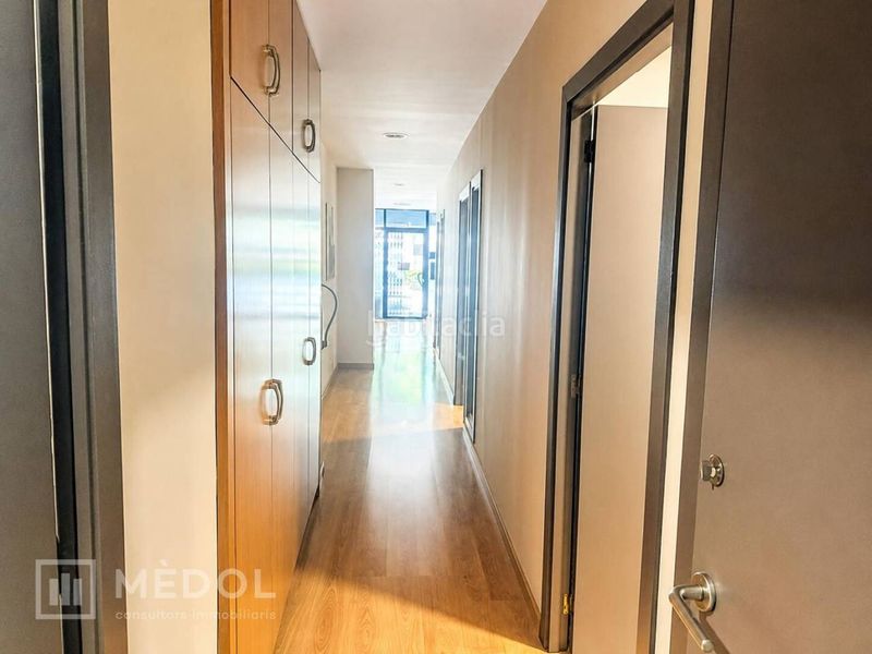 Foto 7216f17d-b04a-4ea8-ad41-52fc22cccd3b. Local comercial a Nou Eixample Nord Tarragona