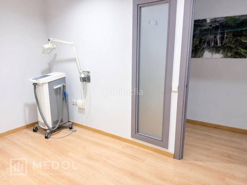 Foto eac2a556-57dd-4112-9560-866442c79020. Local comercial a Nou Eixample Nord Tarragona