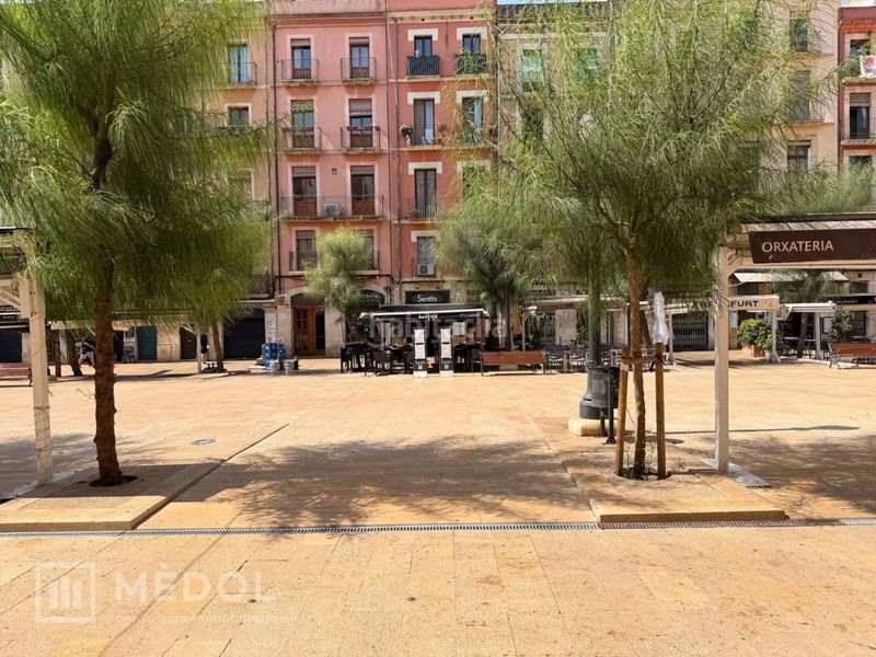 Foto a66cce3c-5c47-4bac-8e58-42261e357fcd. Local comercial a Part Alta Tarragona