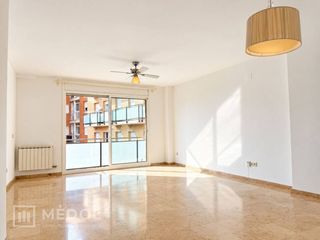 Lloguer Pis a Calle merçe rodoreda 14. Alquiler en vall de larrabassada con terraza, parking y 2 habita