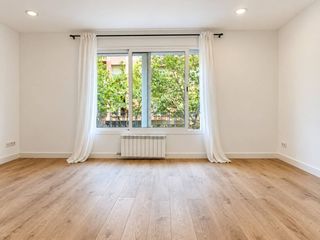 Affitto Appartamento  Calle antoni gaudí. Espectacular piso de 90 m totalmente reformado en pleno centro d