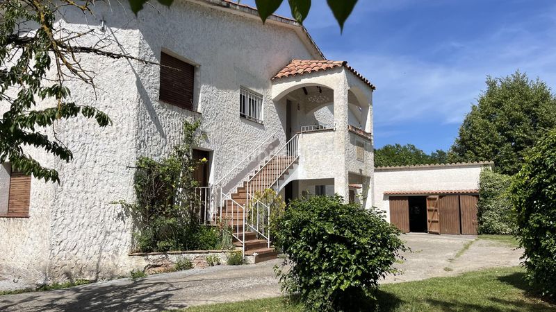 Foto 08c7b596-f06b-4126-bb23-1eda95697039. Casa a Alpens