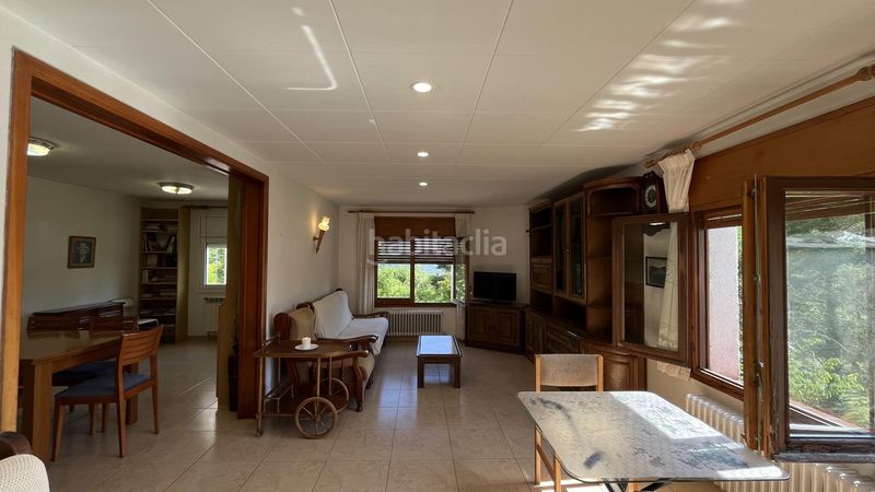 Foto ff0359fe-02ba-4f57-a12c-7a87a8ba5944. Casa a Alpens