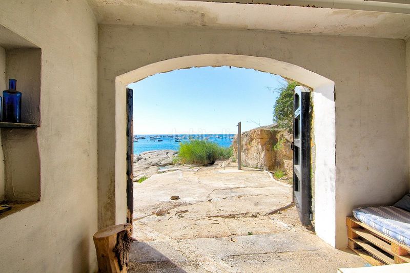 Foto a33f2058-1dab-40d1-a0e3-0d99ef3d94e3. Semi detached house in Calella de Palafrugell