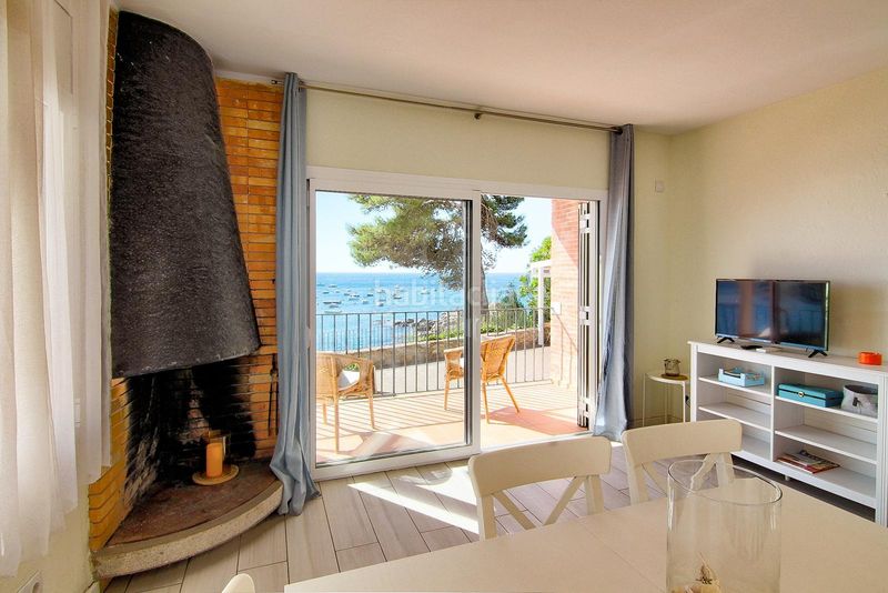 Foto c31afa44-c40c-4c8a-a170-6570a2bdf775. Semi detached house in Calella de Palafrugell