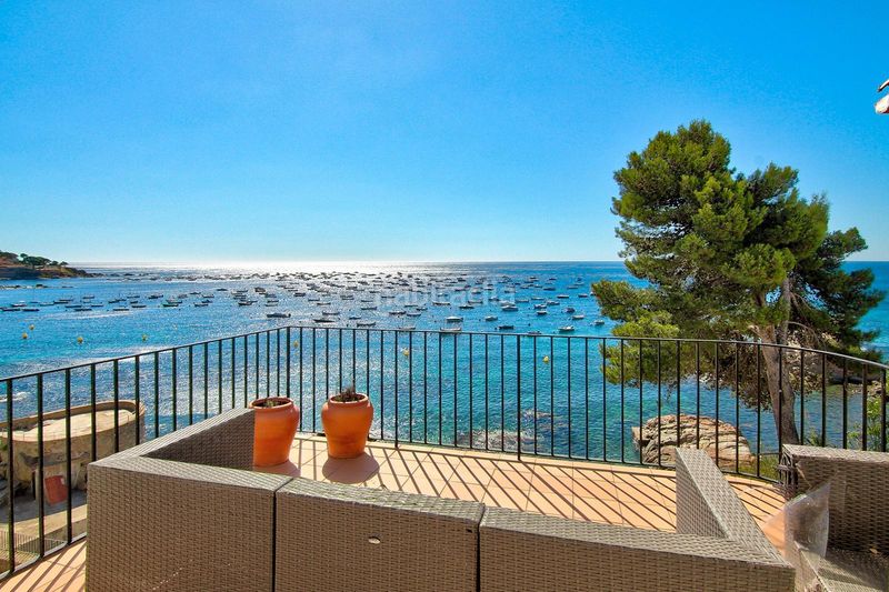Foto d2a3dc28-5d7c-4b06-9668-5f360a39a39e. Semi detached house in Calella de Palafrugell