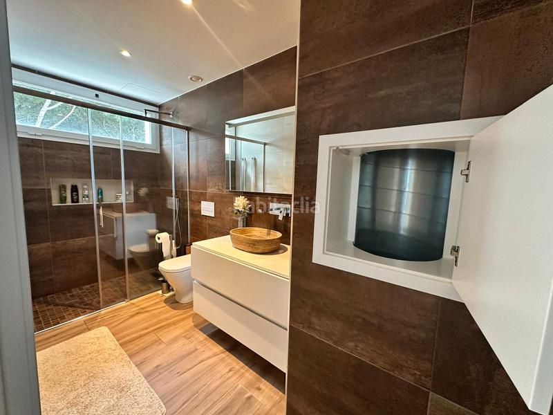 Foto 58cbf2df-ed87-4897-af3a-24253dadb5d7. Chalet avec cheminée chauffage parking piscine dans Chiclana de la Frontera