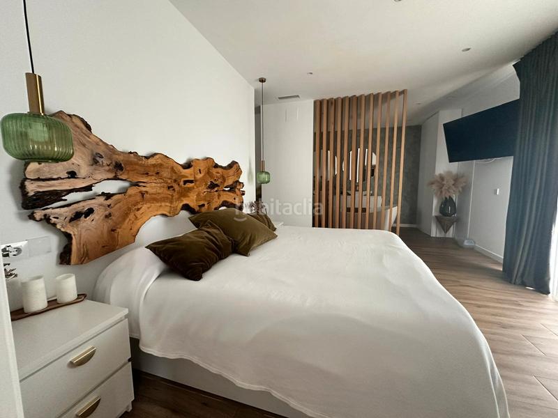 Foto 7ff4add2-dc6b-46c1-b7e6-f13b8c055a17. Chalet avec cheminée chauffage parking piscine dans Chiclana de la Frontera