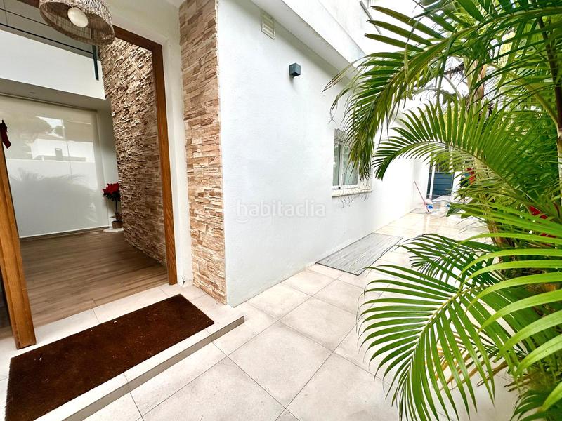 Foto b44187e6-aaa3-4ac3-bd6c-45a2161799d5. Chalet avec cheminée chauffage parking piscine dans Chiclana de la Frontera