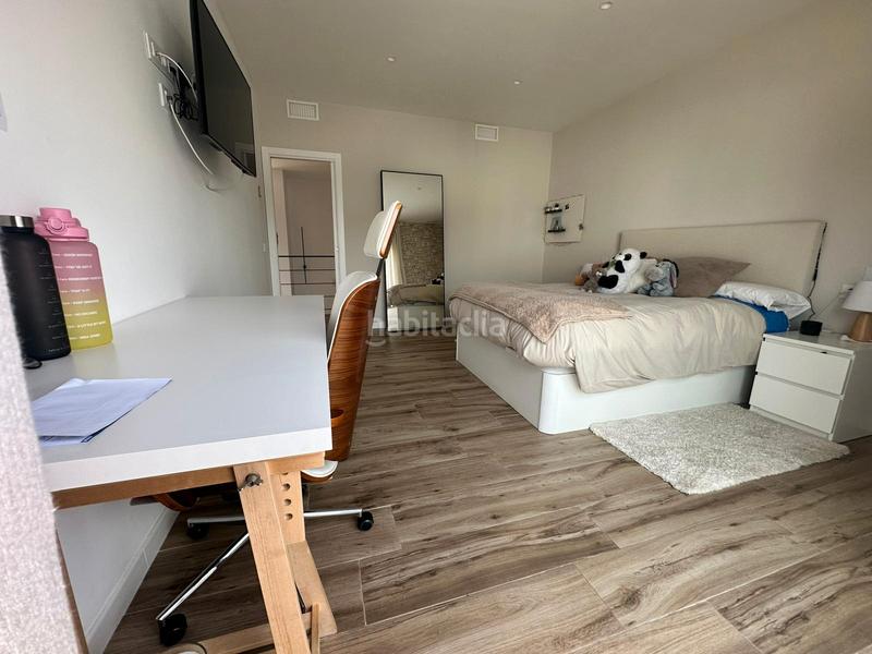 Foto f6aa2d4b-d7c2-4123-bf85-d30f8ff13f47. Chalet avec cheminée chauffage parking piscine dans Chiclana de la Frontera