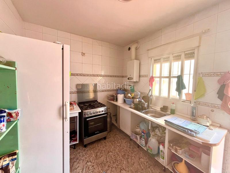 Foto 1ad53e33-4e1a-4b74-a868-6dc667331a94. Chalet mit kamin parking in Los Gallos Chiclana de la Frontera