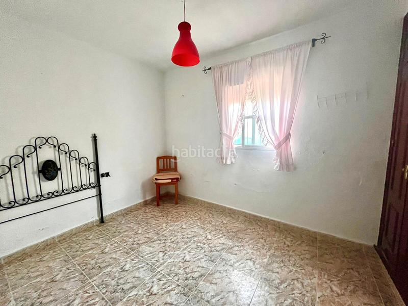 Foto b2fbe66d-5809-45a4-a152-67d0d143cb68. Chalet mit kamin parking in Los Gallos Chiclana de la Frontera