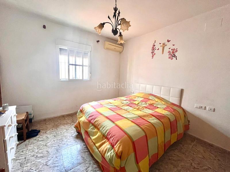 Foto c6844c0e-dbe0-49ab-9a04-134edd0ff0ec. Chalet mit kamin parking in Los Gallos Chiclana de la Frontera