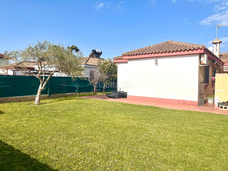 Foto de6e6aec-eaeb-46b1-bebd-9a42a973667c. Chalet mit kamin parking in Los Gallos Chiclana de la Frontera