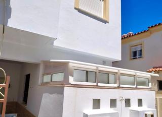 Location Maison jumelée à Las Canteras. Alquiler larga temporada