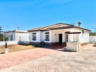 Chalet en Las Lagunas - Campano. Gran chalet rustico