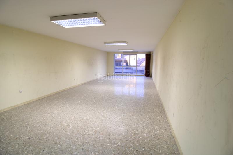 Foto a04c1b91-2e8e-4f1b-a101-9281d1537464. Edifici a n-150 565 a Creu de Barberà Sabadell