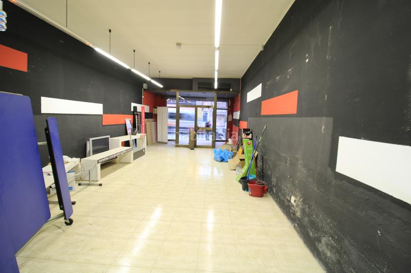 Foto e8280efc-c7bd-47ce-b781-78a3413bf609. Edifici a n-150 565 a Creu de Barberà Sabadell