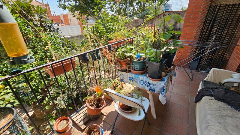 Foto f6a74f46-4a10-4353-94f2-74fccf76867c. Casa adosada en carrer de joan sallent 30t ¡casa adosada con patio y garaje! en Sabadell