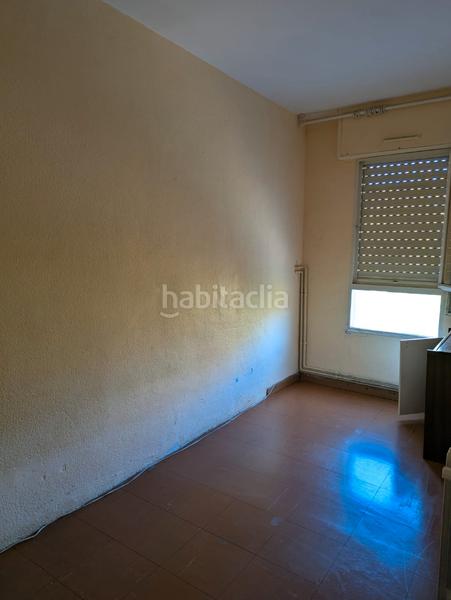 Foto ddc1427c-2382-4967-93f9-21c25b3ca04d. Pis a carrer de les cosidores 6 a Espronceda Sabadell