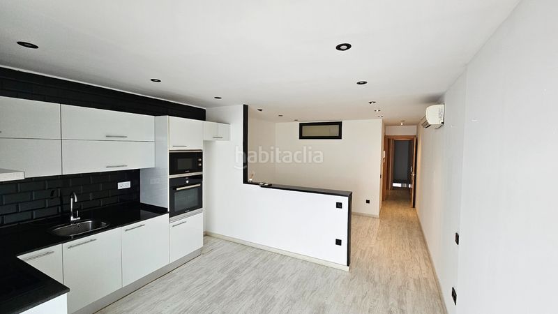 Foto 1e77657e-3ca2-479c-9e2b-486b8aa2a054. Casa amb calefacció aparcament a Gràcia Sabadell