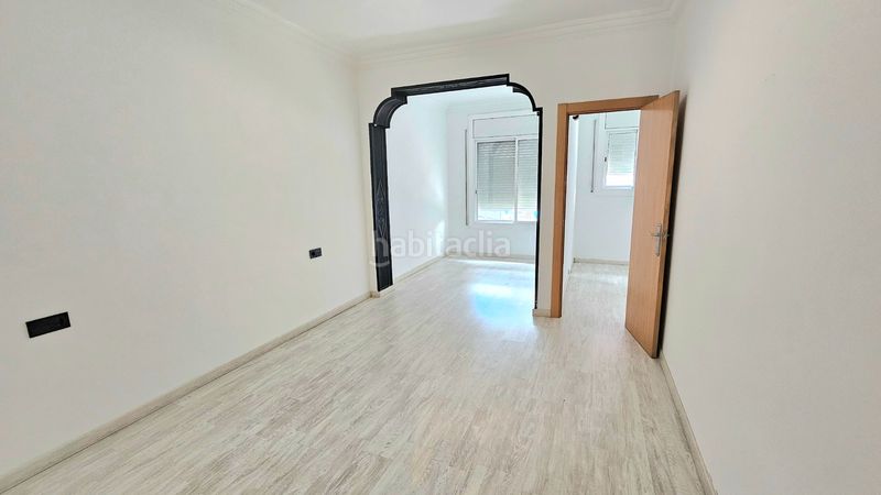 Foto 45bd23b2-4ab9-4031-9a06-bb96c0743659. Casa amb calefacció aparcament a Gràcia Sabadell