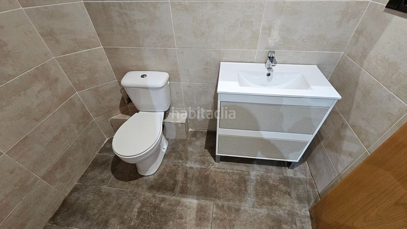 Foto 472a9bff-7d9f-4136-a5cc-ca213ec9aca4. Casa amb calefacció aparcament a Gràcia Sabadell