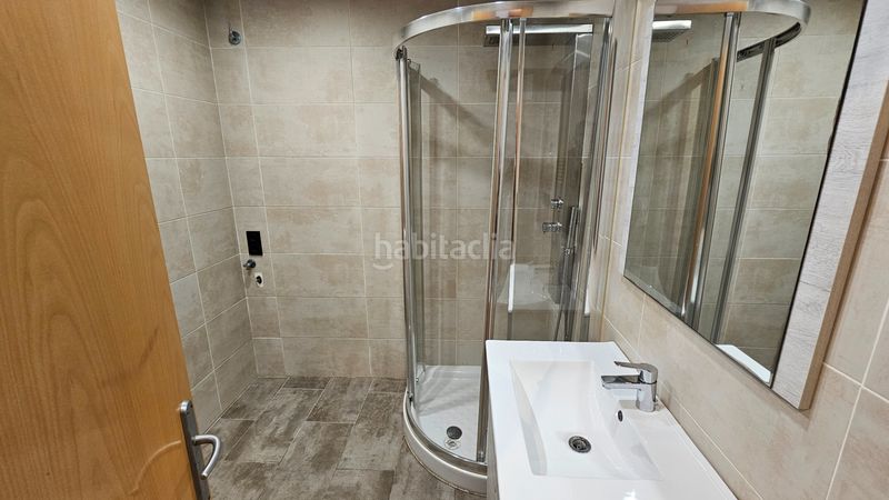 Foto 7e713d21-71ab-47c3-9ef9-0f356ec46b2d. Casa amb calefacció aparcament a Gràcia Sabadell