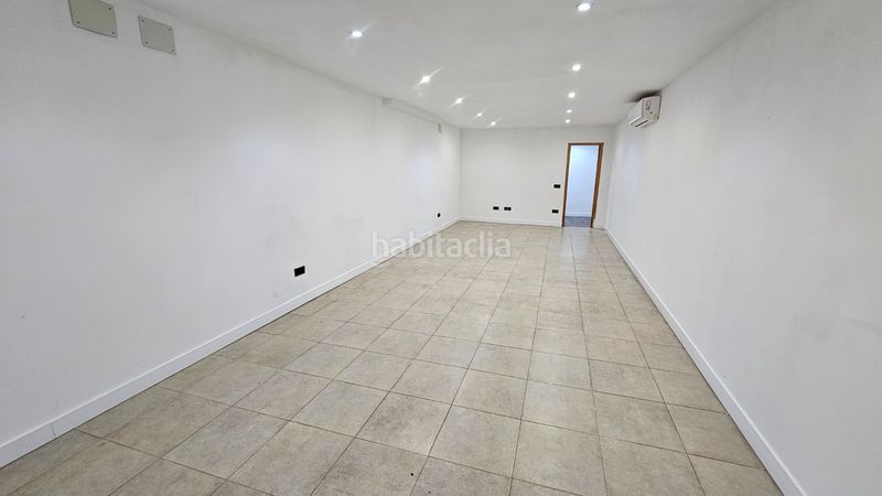 Foto 8a7c52a1-6103-4822-b142-16b9f6e014de. Casa amb calefacció aparcament a Gràcia Sabadell