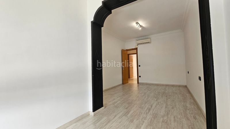 Foto 9437a645-405d-4929-9e1c-33b5152a1cbc. Casa amb calefacció aparcament a Gràcia Sabadell
