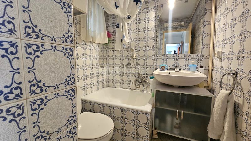 Foto 66ce9e44-0e5e-49a5-8cd8-67bf3bb8520e. Pis amb calefacció a Els Merinals Sabadell