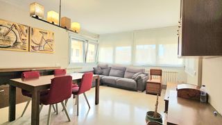 Zweistöckige Wohnung in Eixample - Can Bogunyà. Ático dúplex en el centro del pueblo