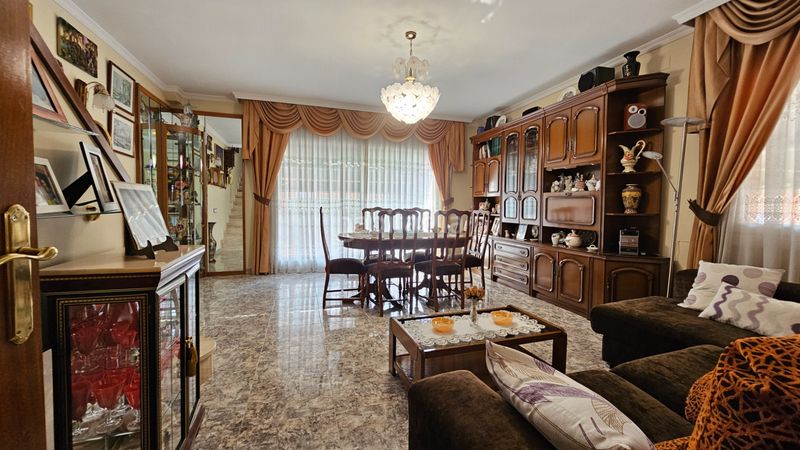 Foto 3d55341a-71f7-43d0-b9b5-1e32672161a4. Casa adossada amb calefacció aparcament a Can Rull Sabadell