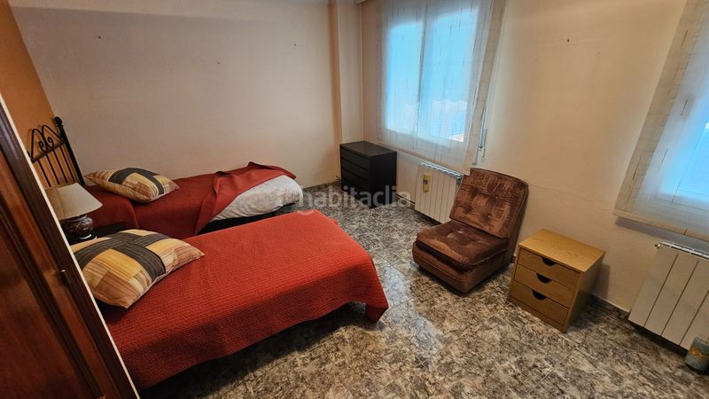 Foto 907771e0-d0de-4a22-a3df-c454ad16f643. Casa adossada amb calefacció aparcament a Can Rull Sabadell