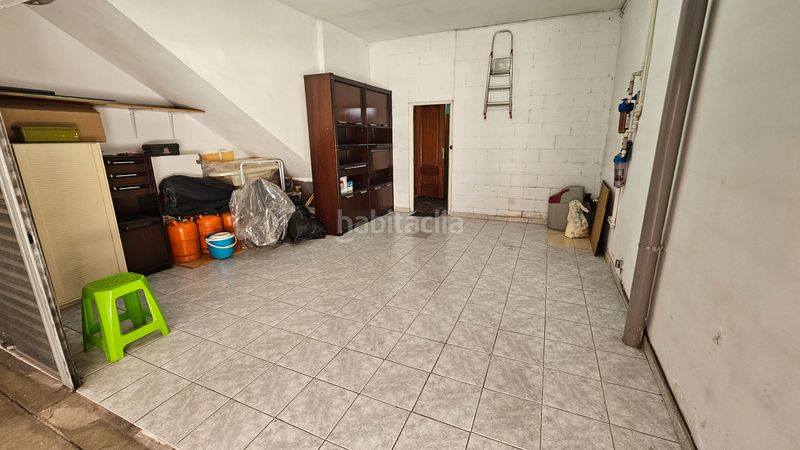 Foto b14d9279-13bd-40ee-a9e0-776127cc07bd. Casa adossada amb calefacció aparcament a Can Rull Sabadell