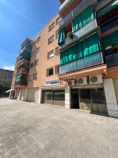 Foto f18005fc-5e94-4207-ba55-d51c922eb8cf. Local comercial a Martorell