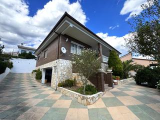 Xalet a Abrera. Descubre el hogar de tus sueos en can amat !