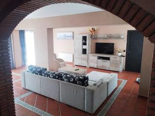 Maison jumelée à La plana. Acogedor adosado en la tranquila  zona de la plana, esparreguera