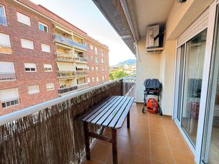 Pis a Olesa de Montserrat. No quieres reformas? buscas sol? espacio?  te presentamos este h