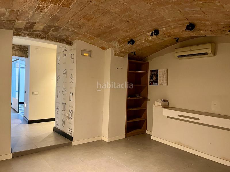 Foto 49647564-b8ba-495e-bcb3-947cc28ecfd5. Alquiler local comercial local reformado en calle mur en Martorell
