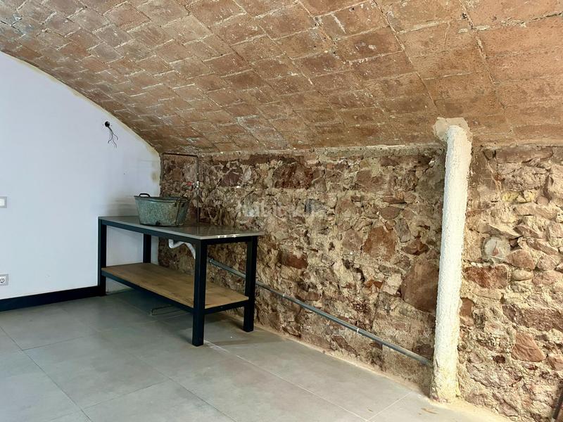 Foto f6759155-2101-47f7-ba2f-ef9a78143902. Alquiler local comercial local reformado en calle mur en Martorell