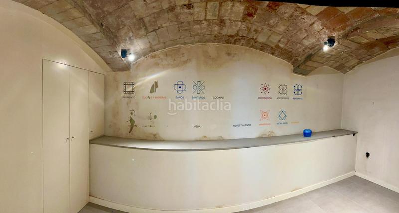Foto b2acb7b9-53a3-4467-8976-aa09a46a505f. Location local commercial dans Martorell