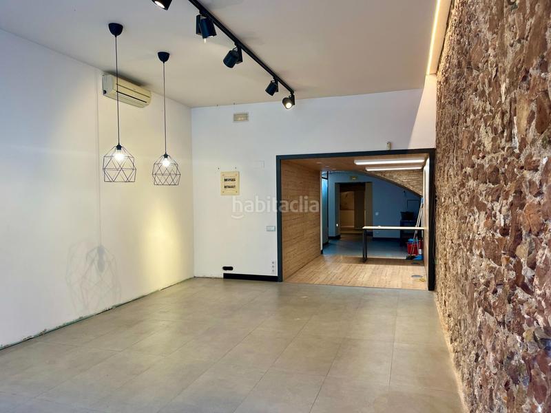 Foto b4d4f9d7-e8dd-4e0b-8563-2994b8d1cc01. Location local commercial dans Martorell