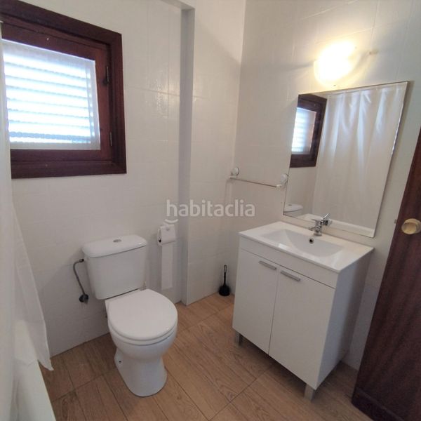 Foto 3fed7312-f97a-4feb-bf9e-bef393db104e. Semi detached house in Mareny Blau Sueca