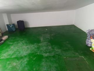 Aparcament cotxe a Sueca